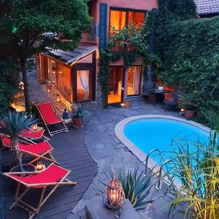 Дом отдыха Ferienhaus-sauna Pool Whirlpool *